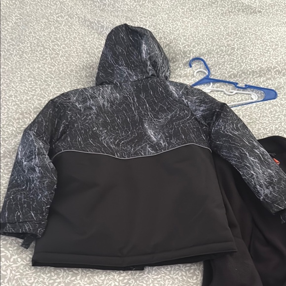 The Children's Place Black and Gray 3 in 1 Jacket - Picture 4 of 8